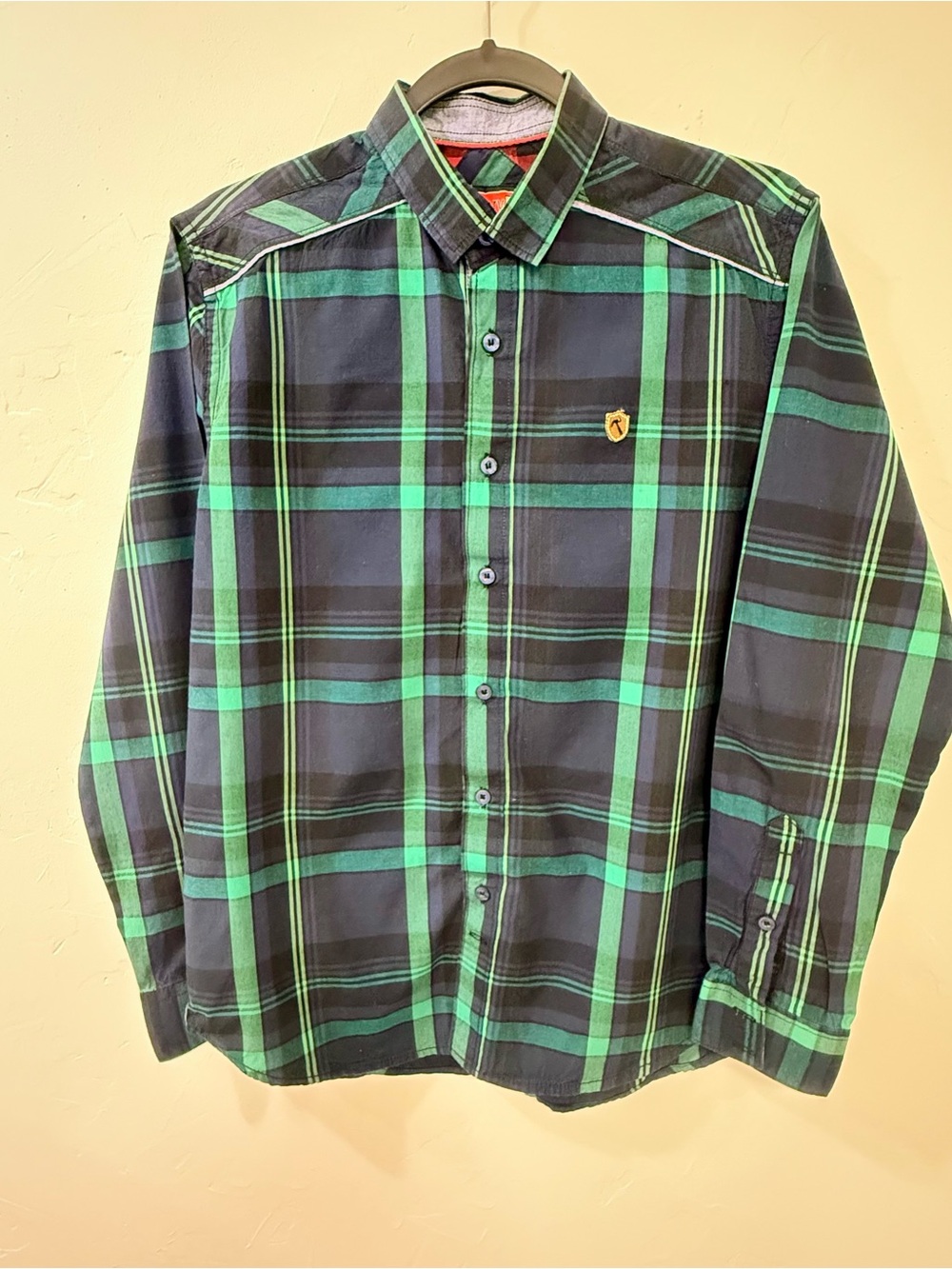 Men's Factory Green & Navy Plaid Long-Sleeve Button-Down Shirt. Size Large.